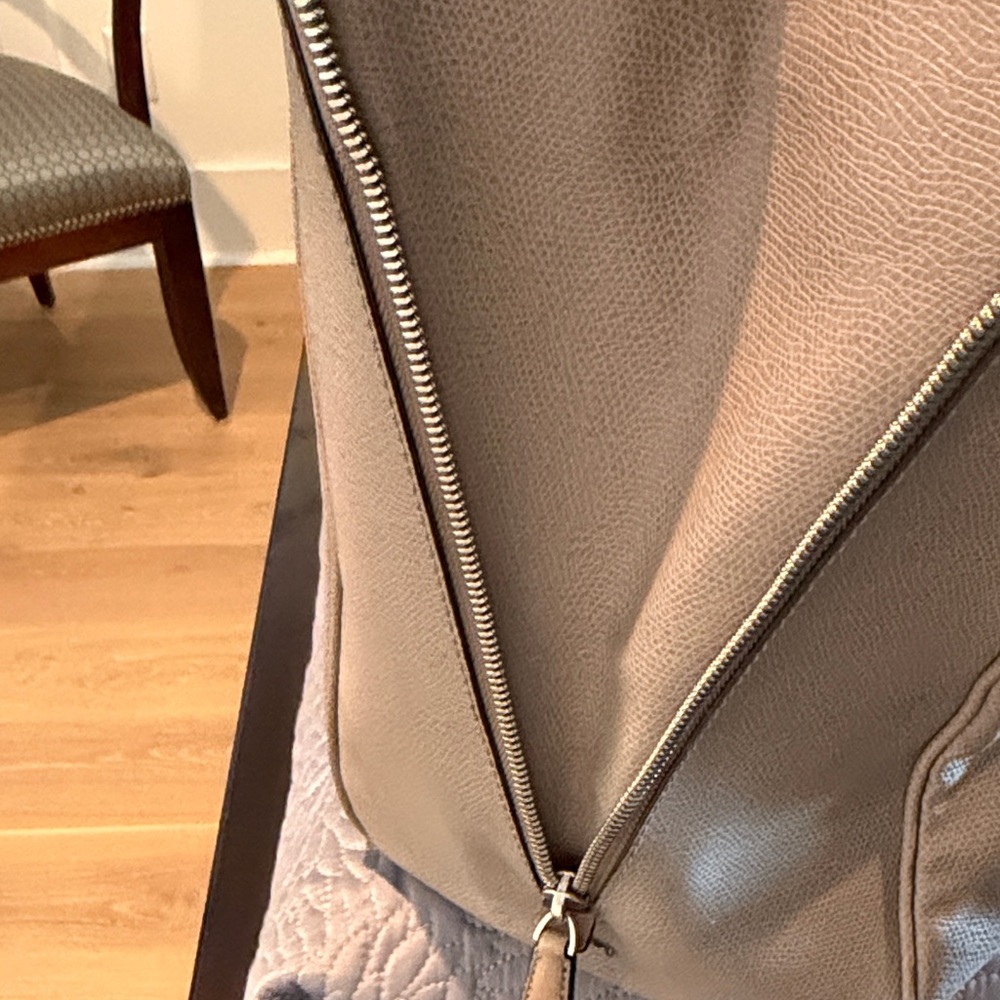 Tumi Taupe Tote Bag with dust cover - Picture 10 of 11